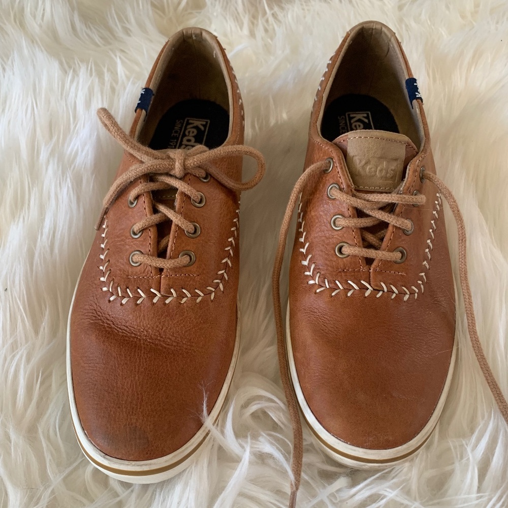 Keds Champion Pennant Leather Baseball Stitch Shoes (Women's) 8.5 EUC